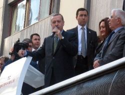 "Demokratikleşme Sürecini Tıkamak İçin Futbolu Dahi Tahrik Edenler Var"