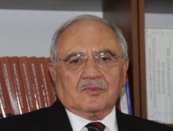 Milli Savunma Bakanı Gönül, Antalya'da Şehit Aileleri Derneği'ni Ziyaret Etti