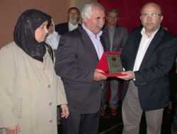 Eğitim Gönüllülerinin Ailelerine Vefa Gecesi