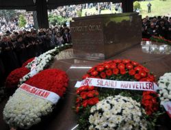 Cumhurbaşkanı Turgut Özal Anıldı