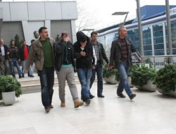 Pitbull Köpeği Polislere Salan 5 Kişi Adliyede..