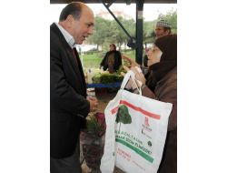 Balıkesir Belediye Başkanı Ok, Pazaryerinde Çevreci Torba Dağıttı