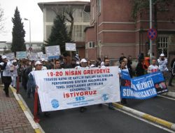 SAĞLIK ÇALIŞANLARI İŞ BIRAKTI