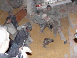 Yıkılan Duvarın Altında Kalan İşçi Hayatını Kaybetti