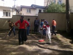 Okul Bahçesine Engelli Öğrenciler İçin Uygulama Alanı