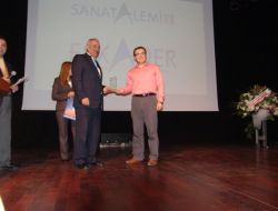 Nesil Çocuk’a Yılın Çocuk Yayıncısı Ödülü Verildi