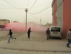 Silopi’deki İzinsiz Gösteride Polisle Göstericiler Çatıştı