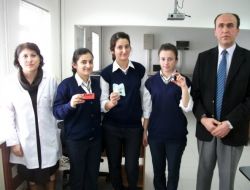 Sağlık Meslek Lisesi Öğrencileri Proje Yarışmasında Türkiye Birincisi Oldu