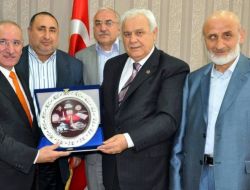 Sancaklar Vakfı Başkanı Suat Sancak, Vali Musa Çolak'ı Ziyaret Etti