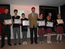 46 Okul Geçidi Görevlisi Öğrenci, Kimlik Kartlarını Düzenlenen Törenle Aldı