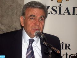 İzmir Körfezi'nin Çamurunu Temizleyecek Makinenin Şartnamesi İhaleye Çıkarılıyor