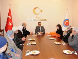 Huzurevi Sakinlerinden Vali Tapsız'a İade-i Ziyaret