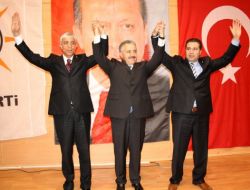 Ak Parti Kars Milletvekili Adayları Şehir Turu Attı