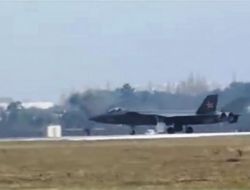 Çin Hayalet Uçağı İlk Kez Havalandı