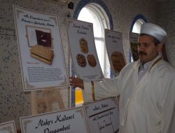 İmamın Açtığı Kutsal Emanetler Fotoğraf Sergisi Vatandaşları Memnun Etti