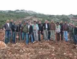 Peygambere Olan Sevgilerini Göstermek İçin Fidan Diktiler