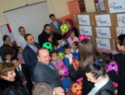 Yedaş, 5 İlde 500 İlköğretim Öğrencisini Sevindirdi