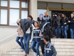 DENİZLİ VE İZMİR'DEKİ FUHUŞ OPERASYONU