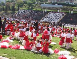 23 Nisan Kuşadası'nda da Coşkuyla Kutlandı