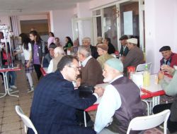 Öğrenciler 23 Nisan’ı Huzurevinde Kutladı