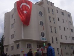 Lale Erkek Öğrenci Yurdu Hizmete Açıldı