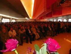 Kalbi Peygamber (Sav) Aşkıyla Yananlar Salonu Doldurdu