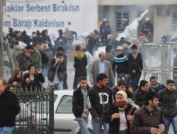 Demokratik Çözüm Çadırında 12 Molotof Kokteyli