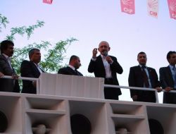 Batman Seçim Lokalinin Açılışını Yaptı