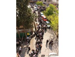 Hac Kayıtları Başlayınca Müftülük Önlerinde Kuyruklar Oluştu