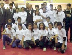 Polis, Çocukları Sanal Oyunlardan 'Mendil Kapmaca' İle Koruyacak