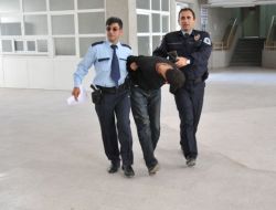 Pazar Alışverişinde Kapkaç Saldırısına Uğradı