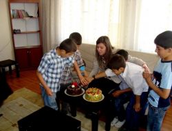 Maliye Bakanı'nın Eşi Esra Şimşek, Hasankeyf’i Gezdi