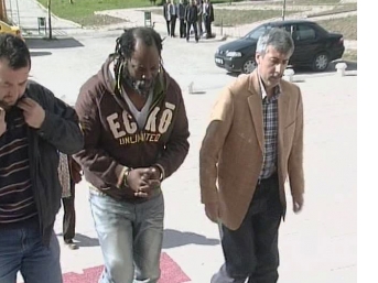 Jamaikalı Uyuşturucu Kuryesi