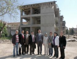 Ayşe Ziver Karataş İlköğretim Okulu Gelecek Yıla Yetiştirilecek