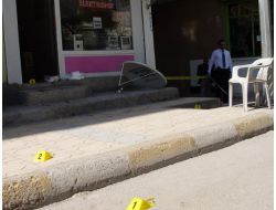 Komşusunu Silahla Vurarak Öldürdü