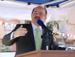 Çelik: Yemuş Kılıçdaroğlu, Mezarında Izdırap Çekmiştir