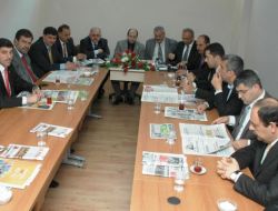 Ak Parti'li Adaylar Gazeteciler Cemiyetini Ziyaret Etti