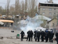 Malazgirt’te Çadır Gerginliği