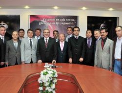 Vali Karaloğlu: Önyargıları Yıkmanın Yolu İnsanları Buluşturmaktan Geçiyor