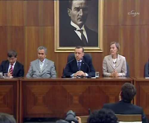 Başbakan Erdoğan: TSK, kendi içinde böyle bir girişim var mı bunun ortaya çıkması için çalışma yapacak