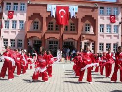 Anasınıfı Öğrencileri Oyunlarıyla Göz Doldurdu