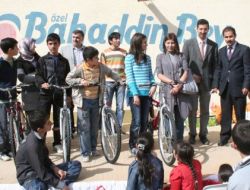 Diyarbakır’da İngilizce Kitap Okuma Yarışması Yapıldı