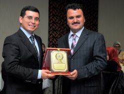 Çanakkale Çadırı'nda Görev Yapan Gönüllü Öğretmenlere Teşekkür Belgesi