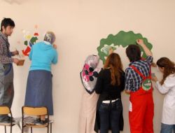 Nasrettin Hoca İle Keloğlan'ın Resimleri Okul Duvarlarını Süsleyecek