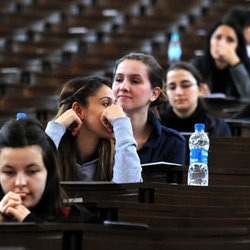 Ysg'ye Kız Adaylar Damgası