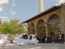 HZ.MEVLANA'NIN KARAMAN'DAN KONYA'YA GÖÇ ETMESİ