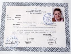 İhlas Suresi'nden Etkilenen Alman Turist Müslüman Oldu