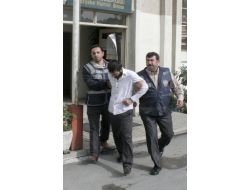 Boynundaki Dövme Sayesinde Yakalandı