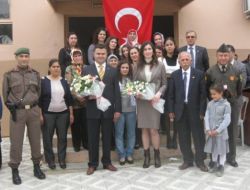 Saruhanlı Halk Eğitim Merkezi Yıl Sonu Sergisi Açtı