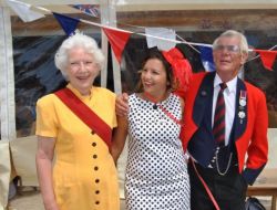 Fethiye’deki İngilizler Ekran Başına Kilitlendi